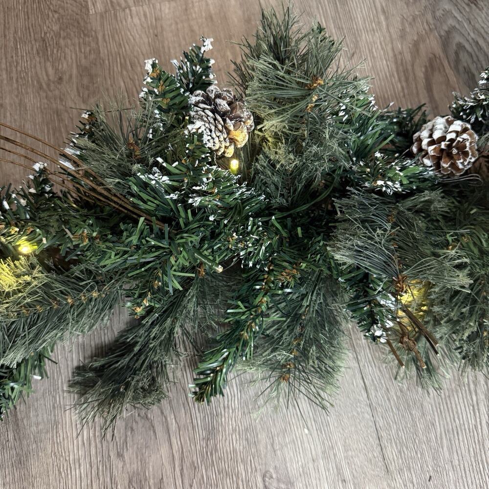 Pre-lit 9’ Foot Christmas Garland Holiday Decor Lights Pinecone Twig Snow Mantel